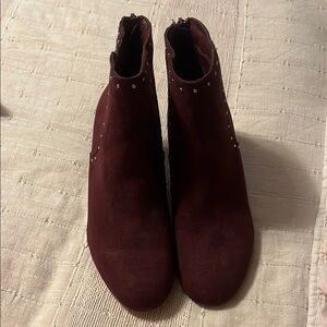 Elegant Burgundy Ankle Boots